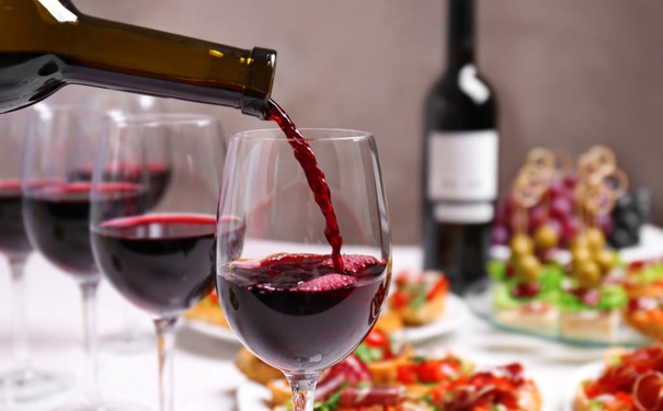 1628675161800981.jpg 上海红酒进口报关公司_副本.jpg