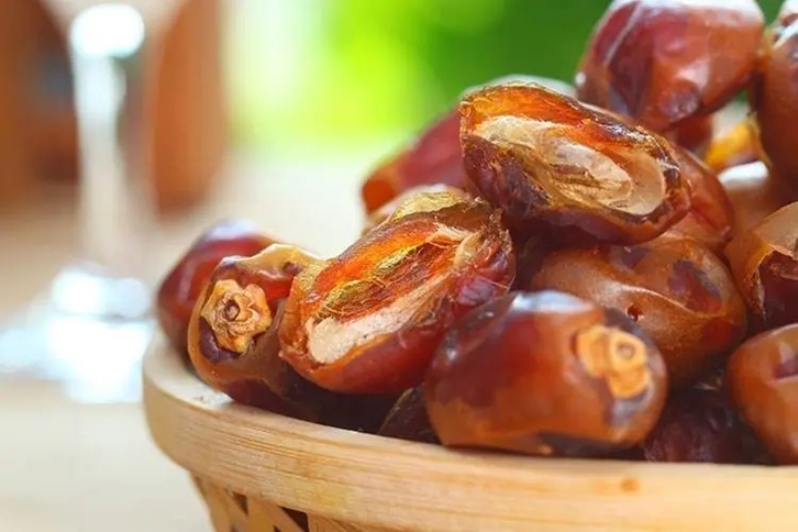 1656931309326476.jpg 伊朗椰枣进口报关代理_副本.jpg